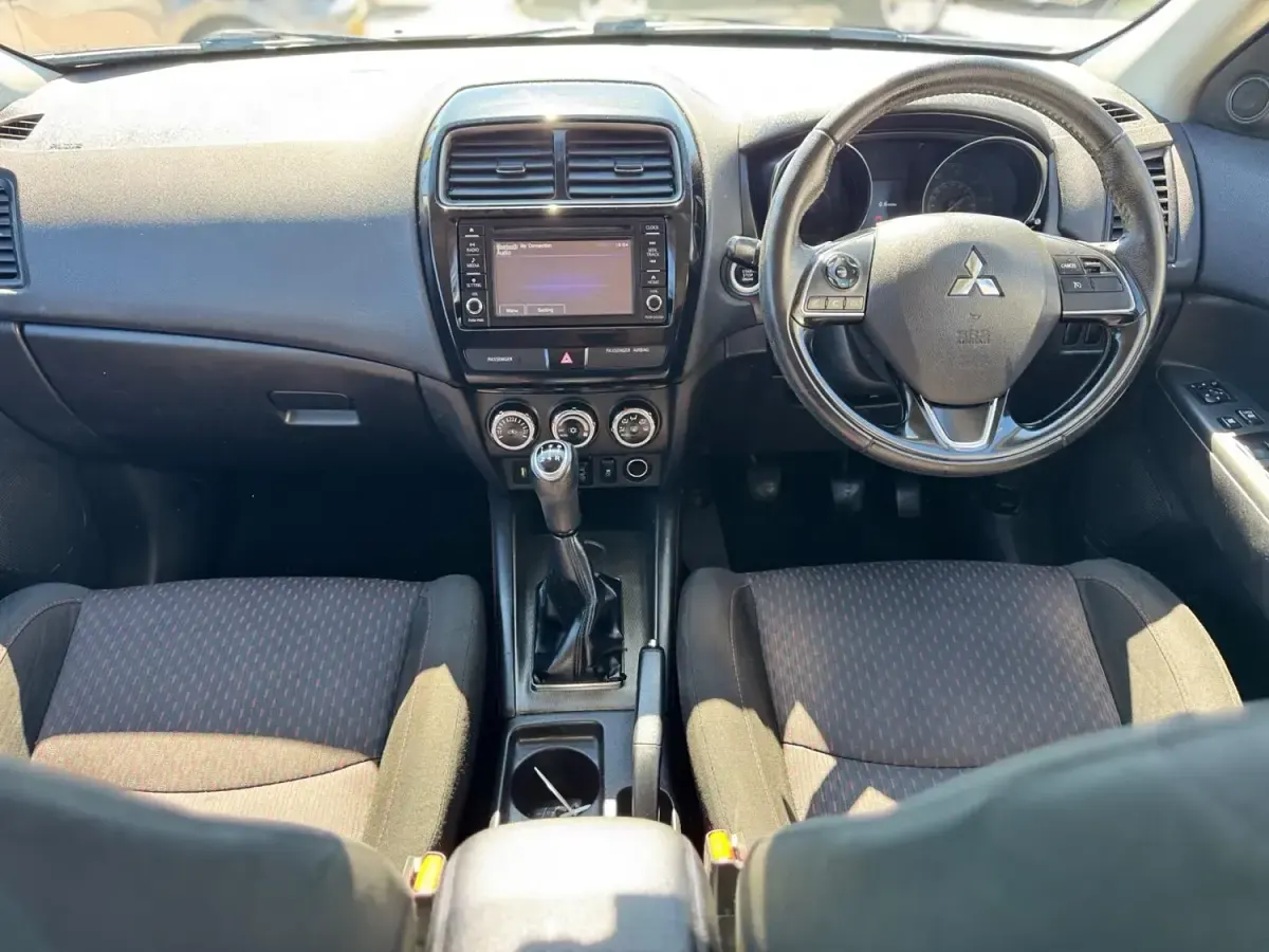 Używany Mitsubishi ASX 117 KM (86 kW) 2018 Biały SUV