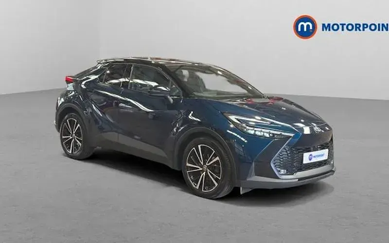 Used Toyota C-HR 140 HP (102 kW) 2026 SUV
