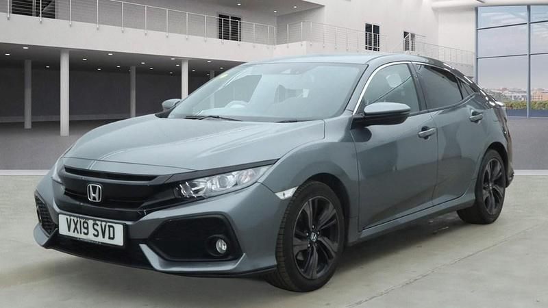 Used Honda Civic SR 126 HP (92 kW) 2019 Polished metal grey Hatchback