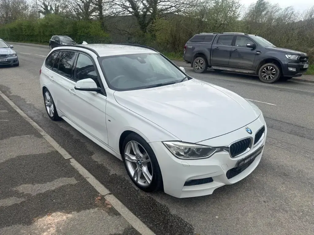 Used BMW 320 Sport Line 2014 White Estate