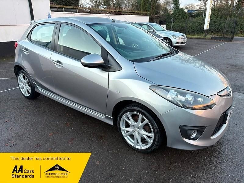 Silver Used 2011 Mazda 2 | £3,990 (Expensive) - Image 1/4