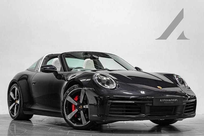 Used 2024 Porsche 911 | £119,989 (Super price) - Image 1/1