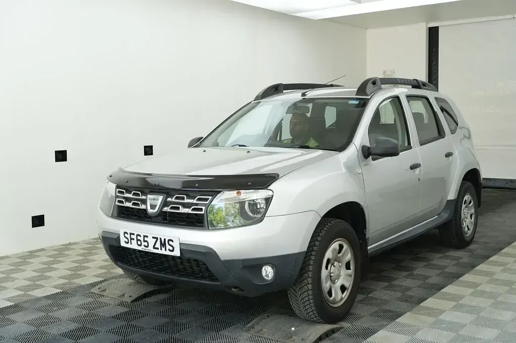 Used Dacia Duster Ambiance 2016 Silver SUV