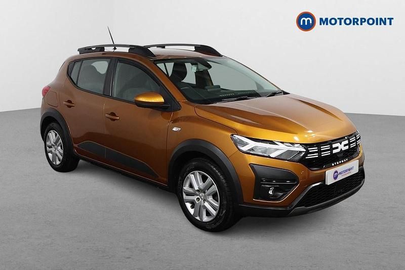 Used Dacia Sandero Expression 2023 Orange Hatchback