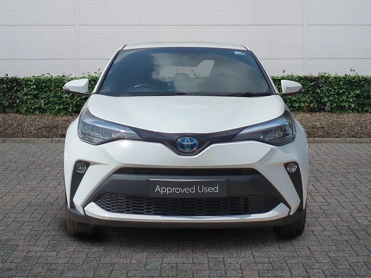 Used Toyota C-HR 2023 White SUV