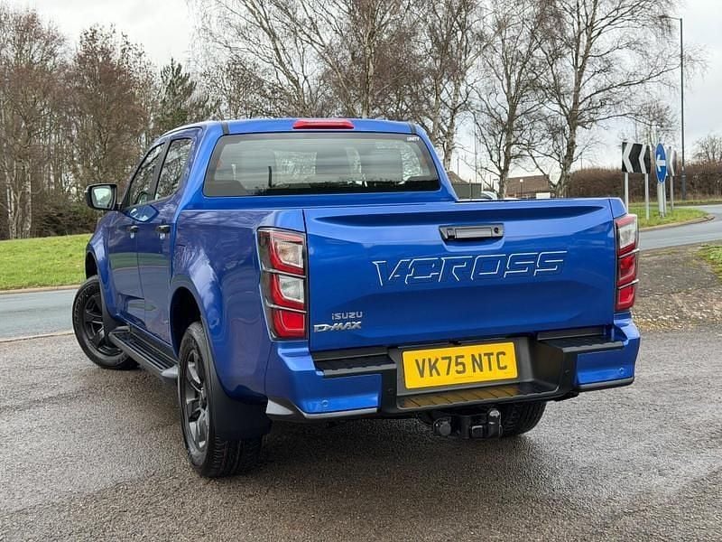 New Isuzu D-Max 2025 Biarritz blue Pickup
