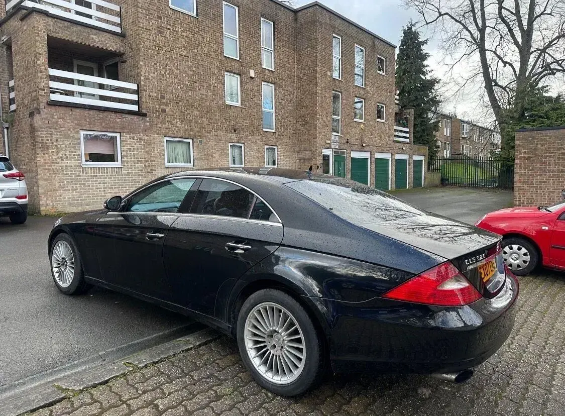 Used Mercedes CLS320 2007 Black Coupe