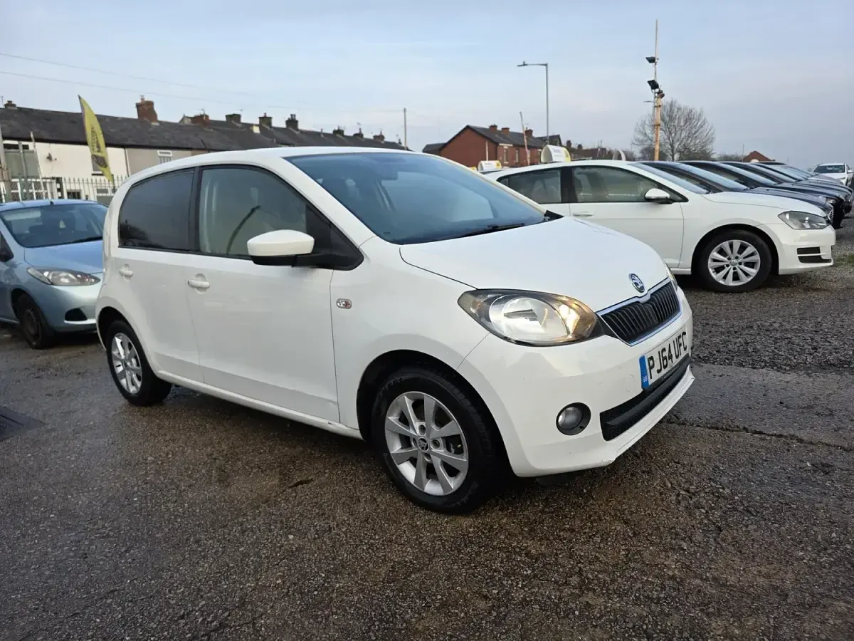 Used Skoda Citigo Elegance 2014 White Hatchback