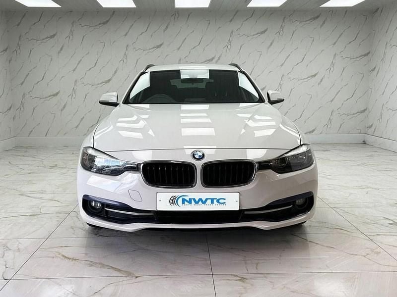 Used BMW 316 Sport Line 116 HP (85 kW) 2016 White Estate