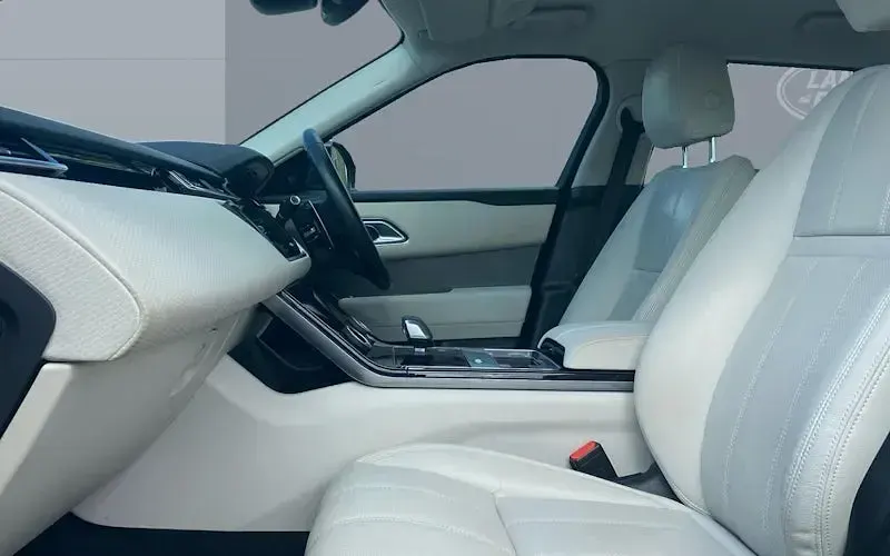 Usado Land Rover Range Rover Velar SE 404 CV (297 kW) 2022 Gris SUV