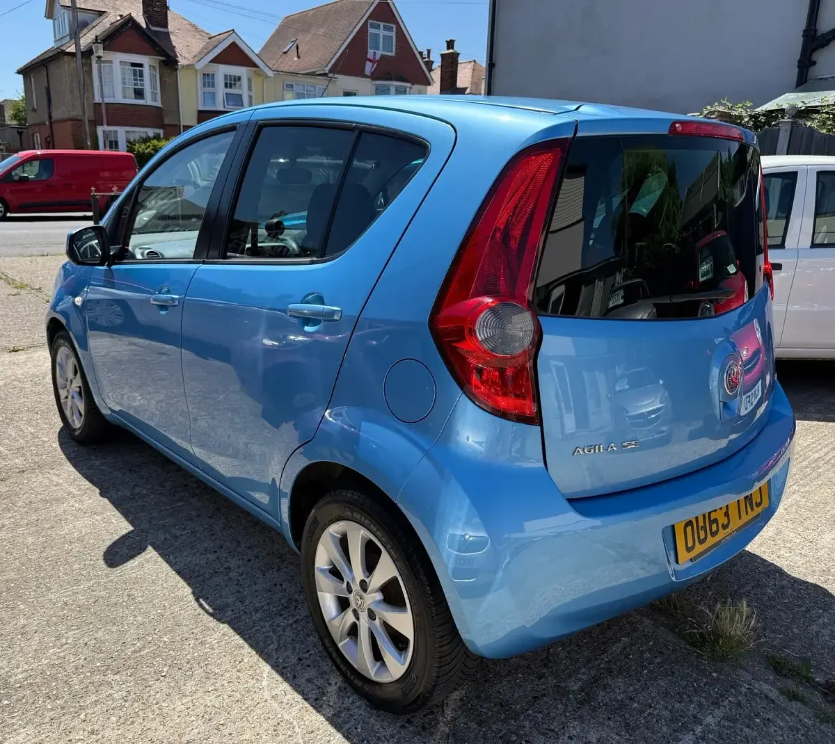 Used Vauxhall Agila 94 HP (69 kW) 2013 Blue MPV