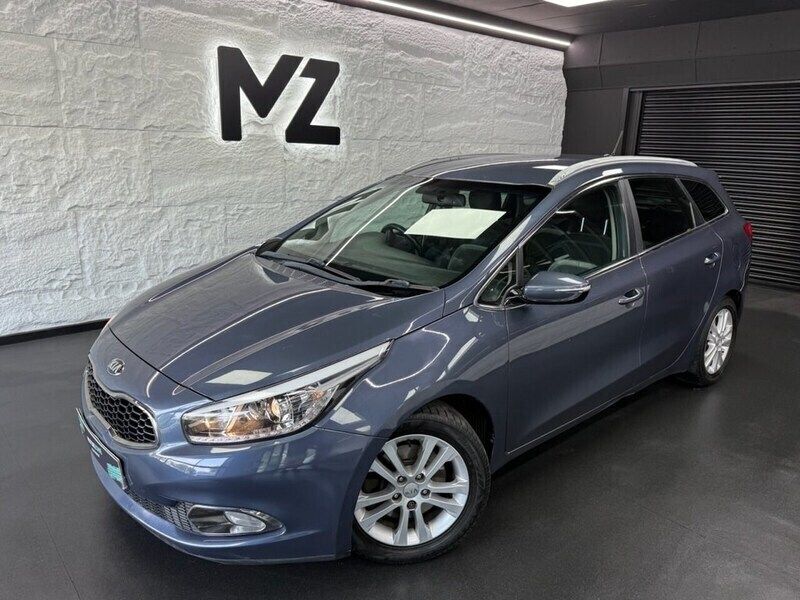 Blue Used 2014 Kia Ceed Sportswagon Estate | £3,495 (Fair price) - Image 1/3