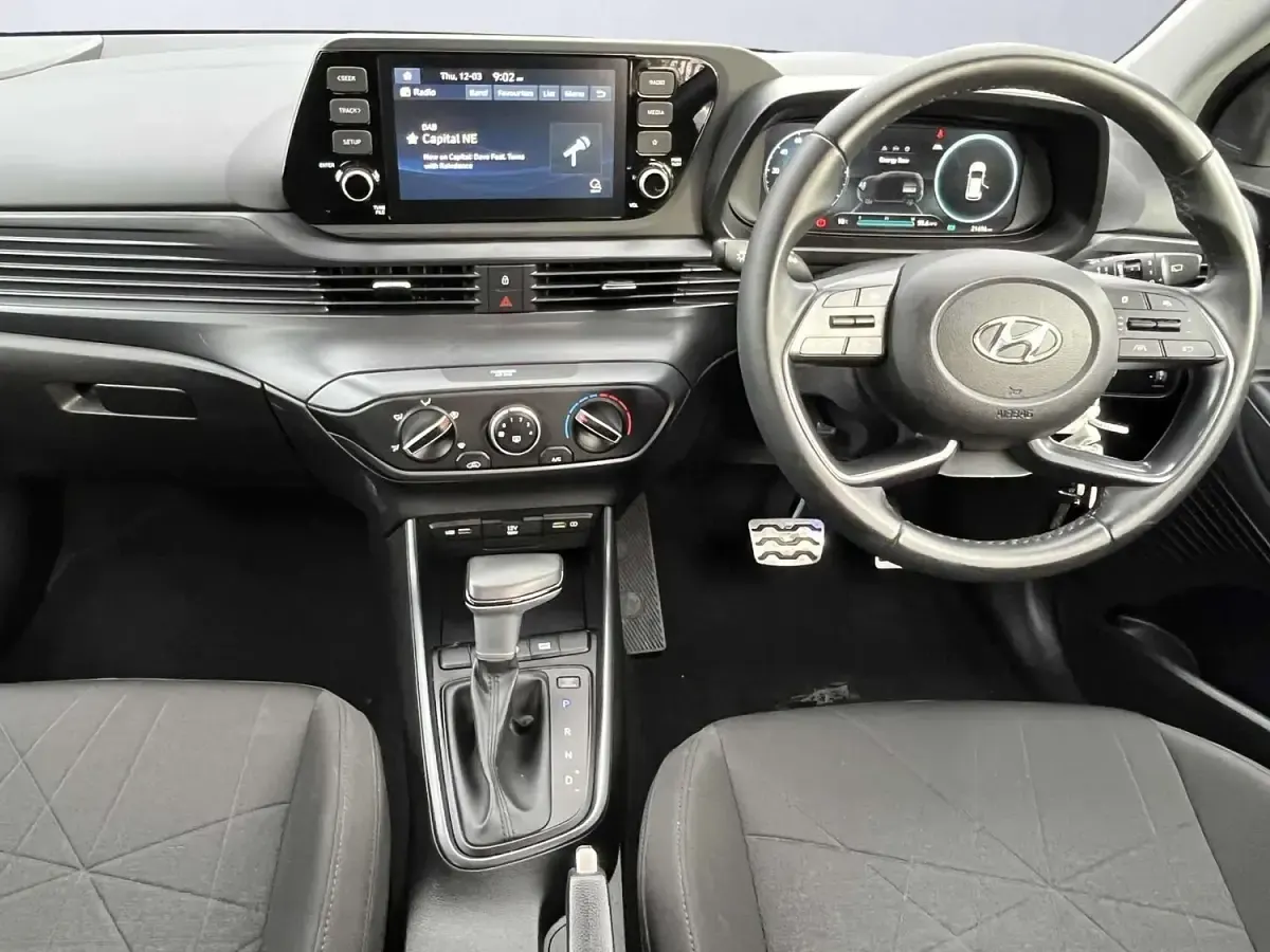 Używany Hyundai Bayon SE 2023 Brązowy SUV