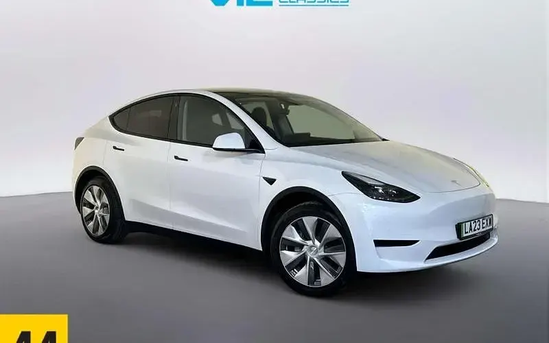 Used Tesla Model Y Standard Range 219 kW (299 HP) 2024 SUV