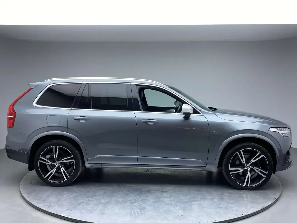 Used Volvo XC90 R-Design Pro 2017 Grey SUV