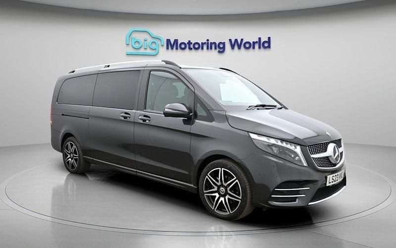 Used Mercedes V300 AMG line 237 HP (174 kW) 2023 Grey MPV