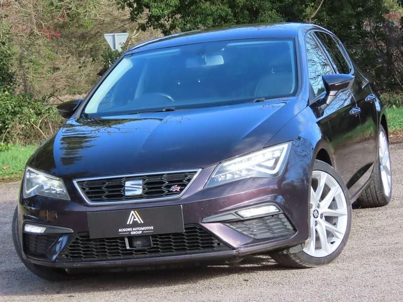 Used Seat Leon FR 150 HP (110 kW) 2017 Mauve/purple Hatchback