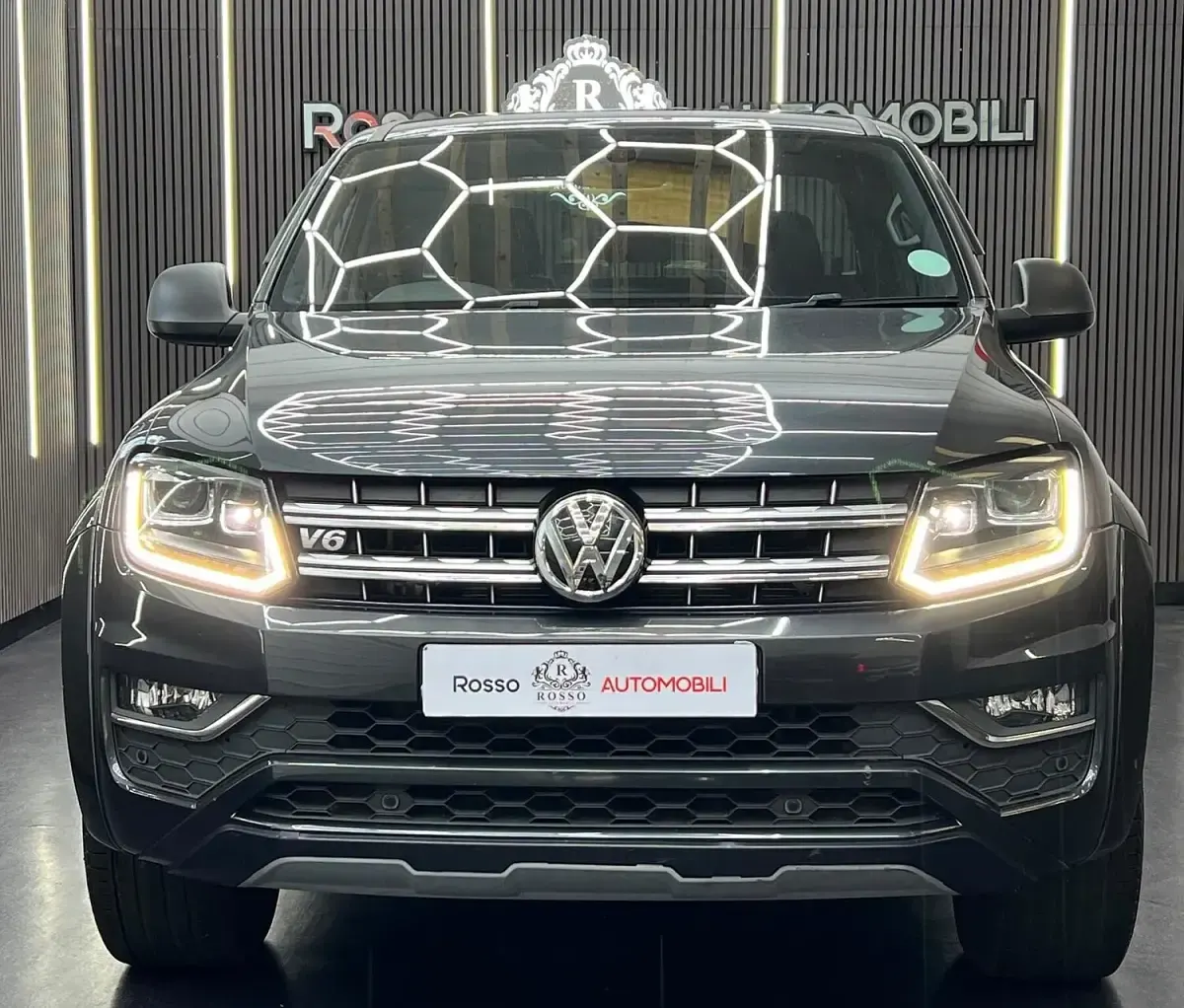 Used VW Amarok Dark Label 201 HP (147 kW) 2018 Grey Pickup