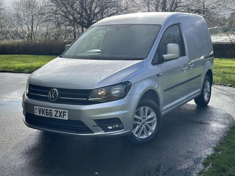 Used VW Caddy Highline 102 HP (75 kW) 2016 Silver MPV