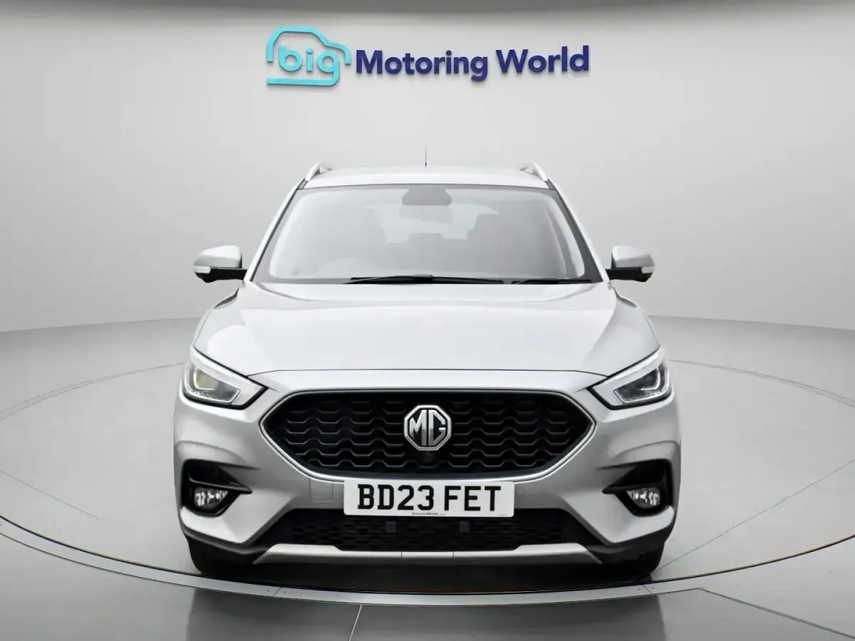 Used MG ZS Exclusive 110 HP (80 kW) 2023 Silver SUV