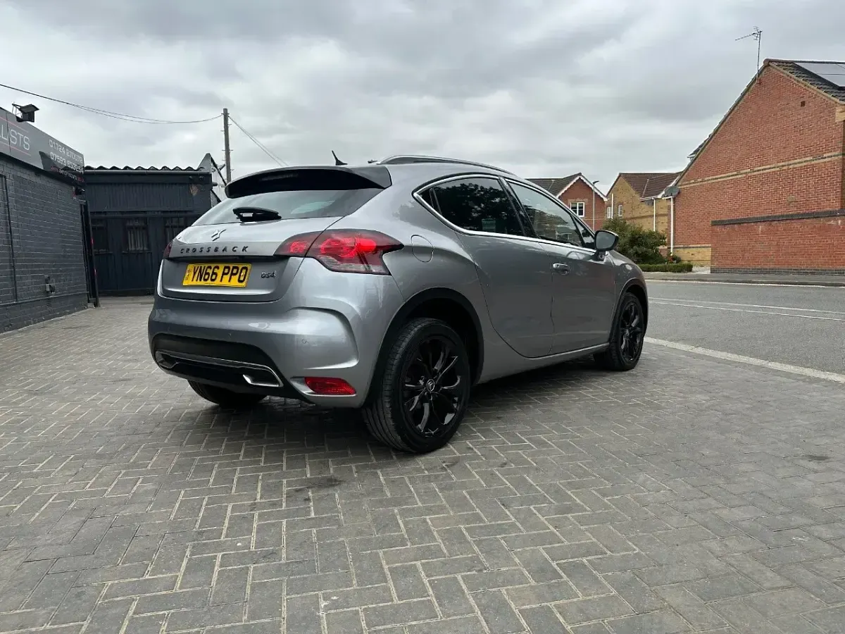 Used DS Automobiles DS4 120 HP (88 kW) 2016 Grey Hatchback