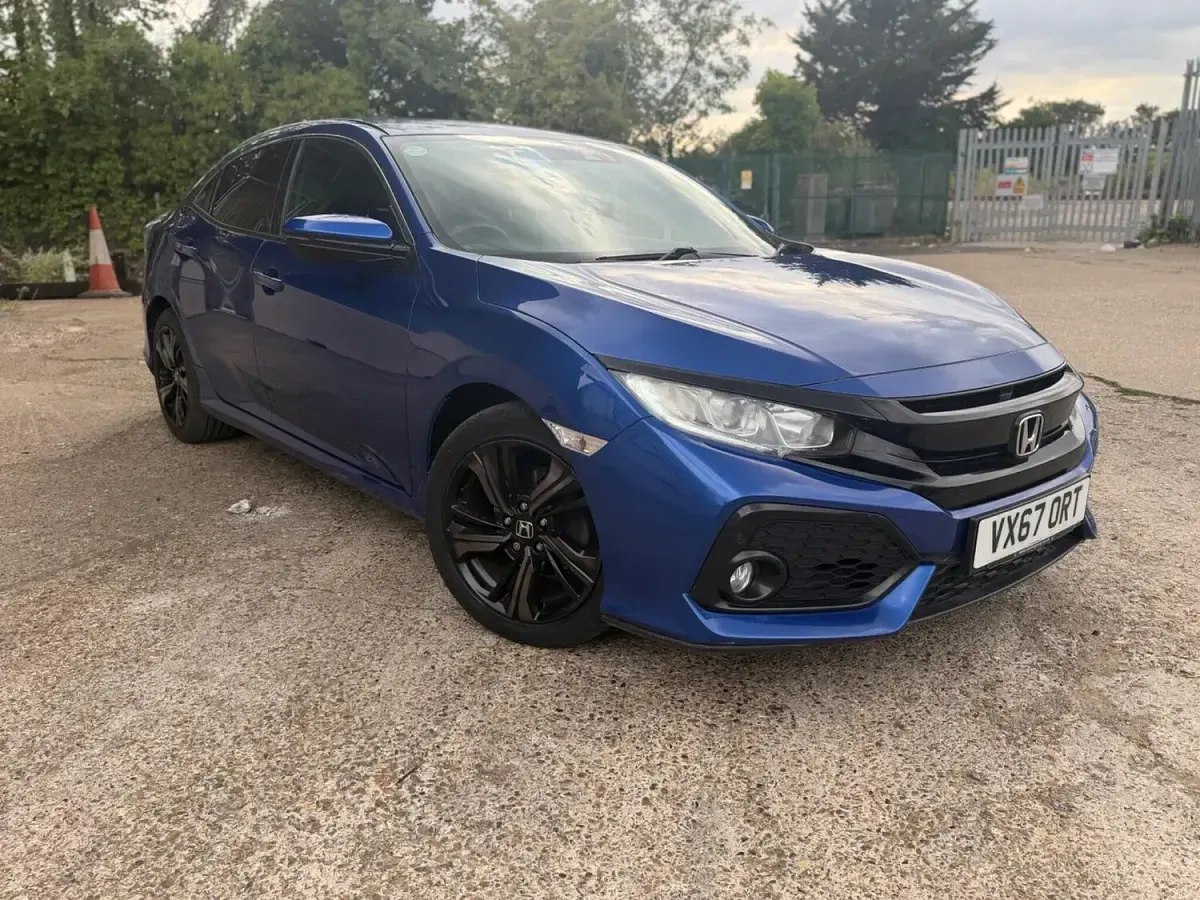 Used Honda Civic SR 129 HP (94 kW) 2017 Blue Hatchback