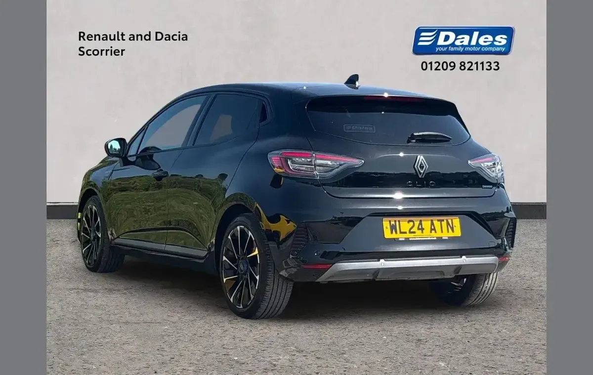 Used Renault Clio V Esprit Alpine 140 HP (102 kW) 2024 Black Hatchback