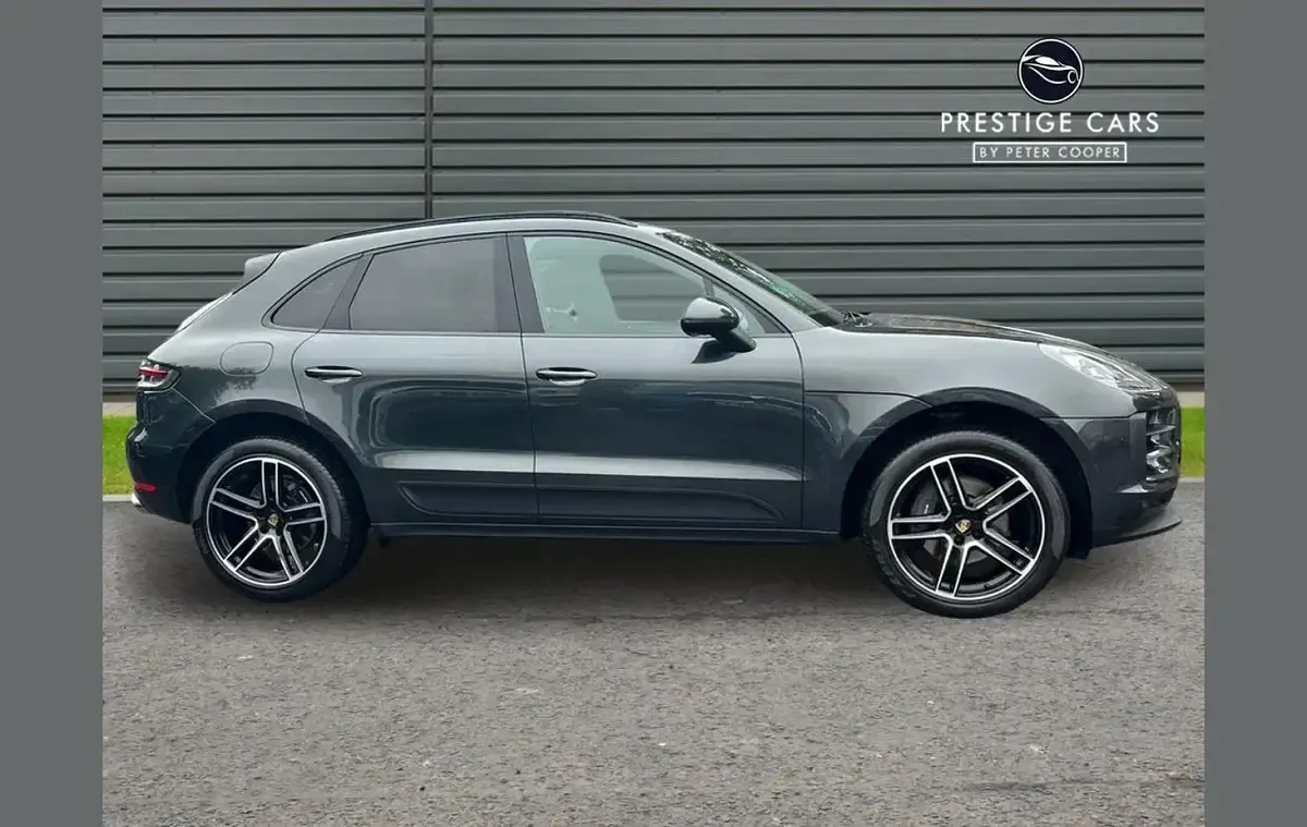 Used Porsche Macan 252 HP (185 kW) 2020 Grey SUV