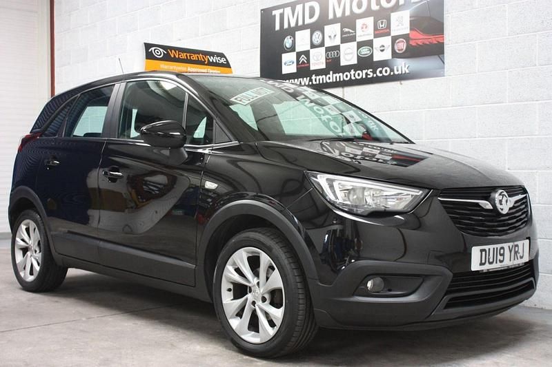 Used Vauxhall Crossland X S 102 HP (75 kW) 2019 Black SUV