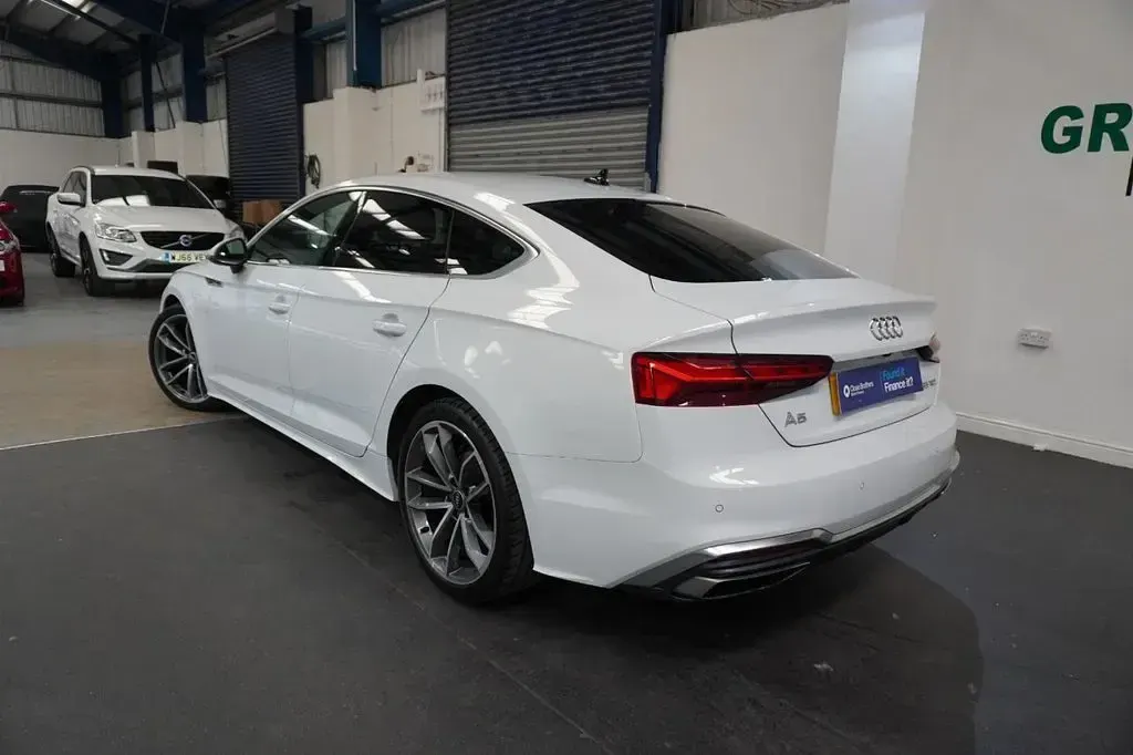 Used Audi A5 Sportback S-Line 190 HP (139 kW) 2021 White Hatchback