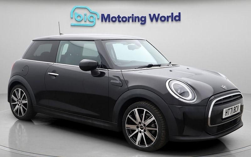 Begagnad Mini Cooper Classic 136 HK (100 kW) 2021 Halvkombi