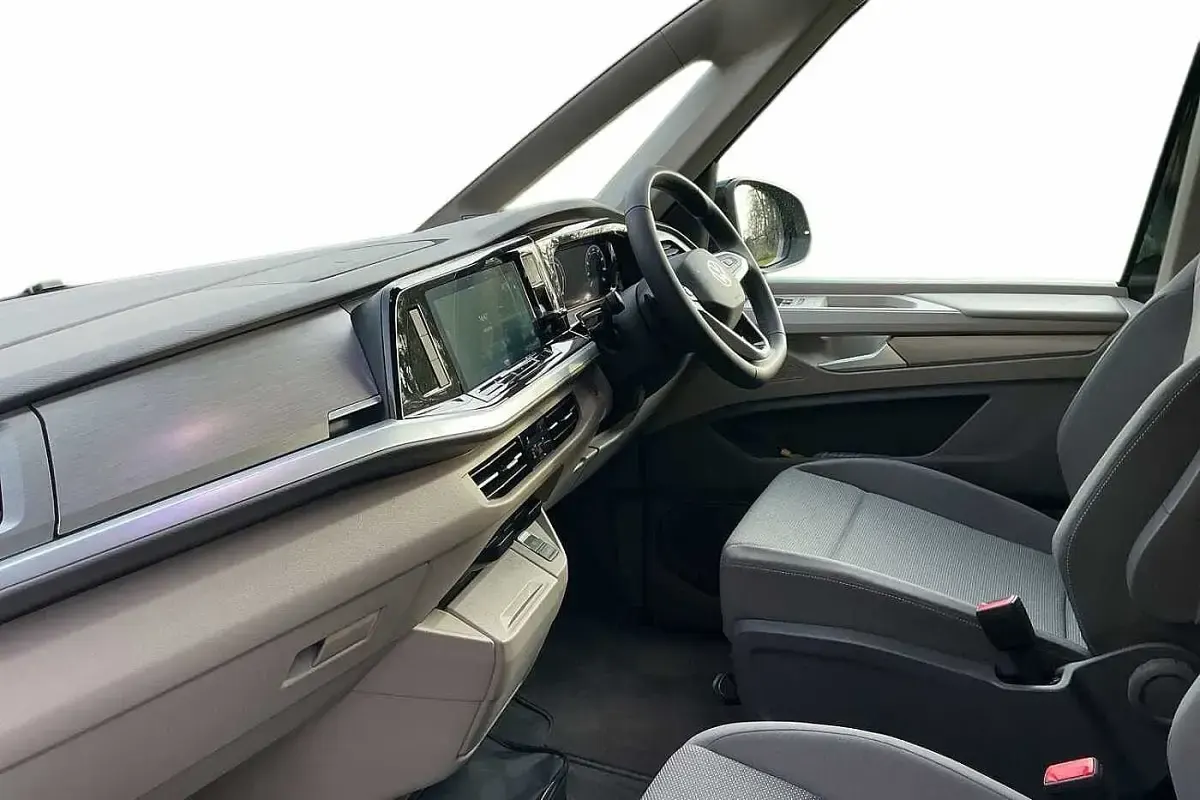 New VW Multivan Life 150 HP (110 kW) 2026 Black MPV