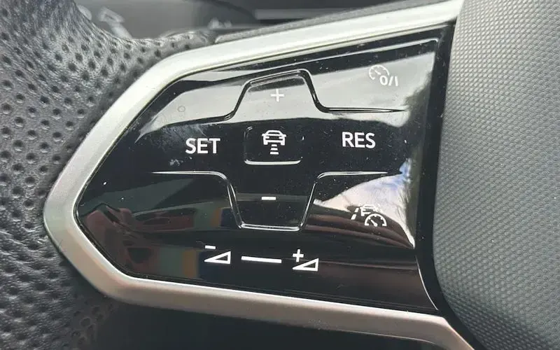 Used VW Arteon R-line 190 HP (139 kW) 2023 Silver Estate