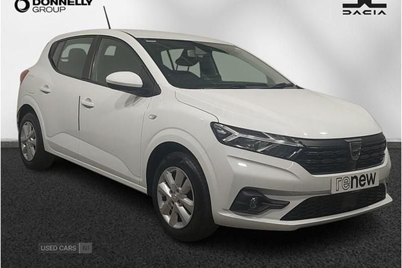 Used Dacia Sandero Comfort 100 HP (73 kW) 2022 White Hatchback