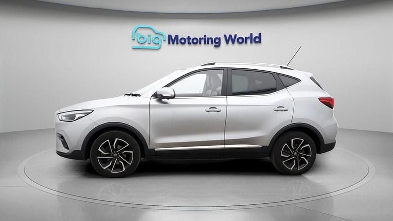 Used MG ZS Exclusive 2024 Silver Hatchback