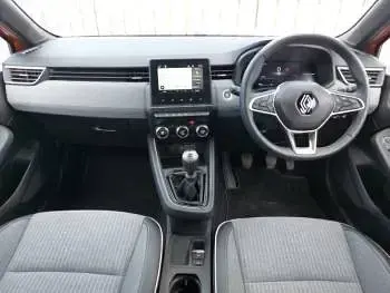 Used Renault Clio V Techno 90 HP (66 kW) 2024 Orange Hatchback