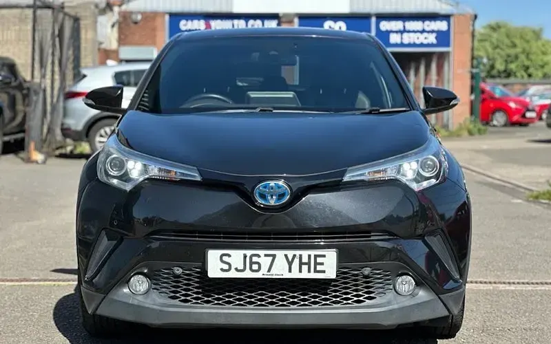 Used Toyota C-HR 122 HP (89 kW) 2017 Black SUV