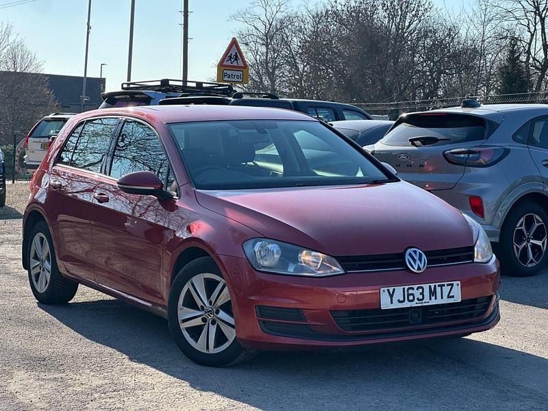 Begagnad VW Golf VII SE 2013 Röd Halvkombi