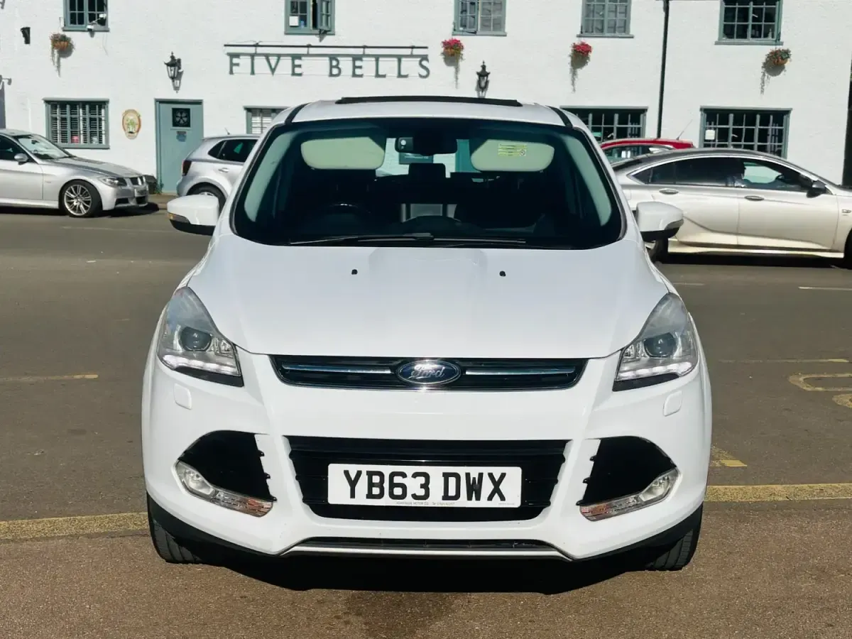 Usado Ford Kuga Titanium X 163 CV (119 kW) 2014 Blanco SUV