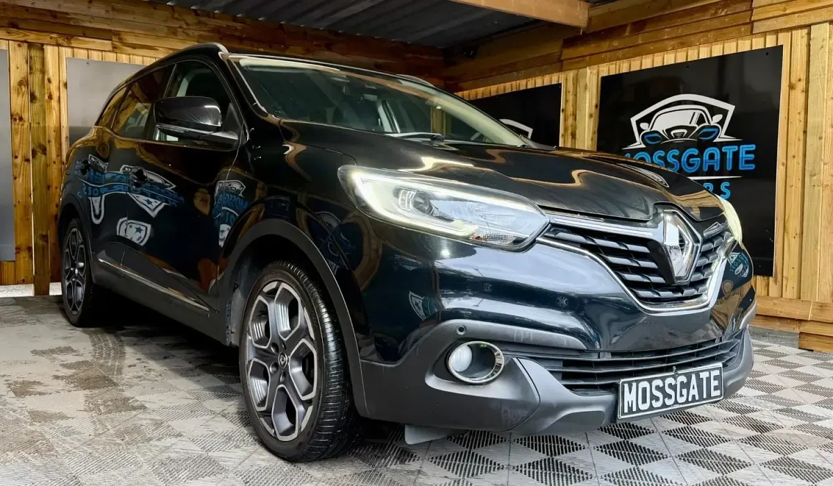 Usado Renault Kadjar Dynamique 110 HP (80 kW) 2015 Preto SUV