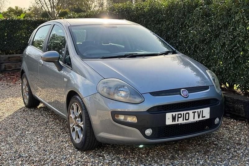 Grey Used 2010 Fiat Punto Evo Hatchback | £2,295 (Fair price) - Image 1/1