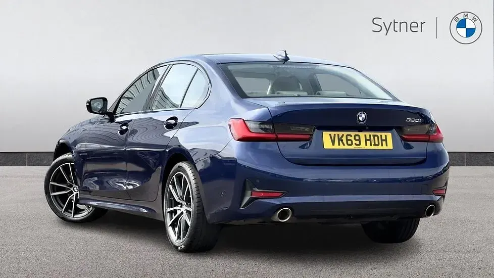 Used BMW 320 Sport Line 181 HP (133 kW) 2019 Blue