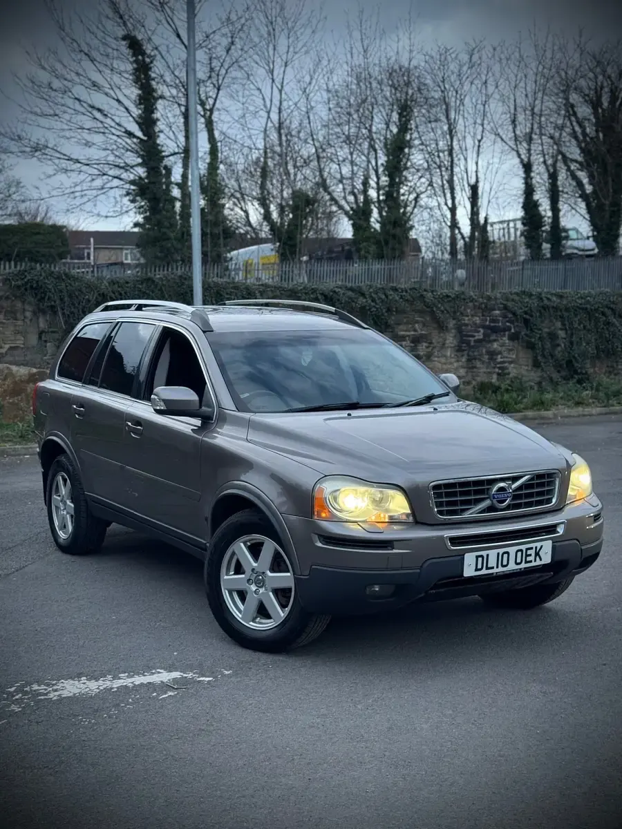 Used Volvo XC90 185 HP (136 kW) 2010 Grey SUV