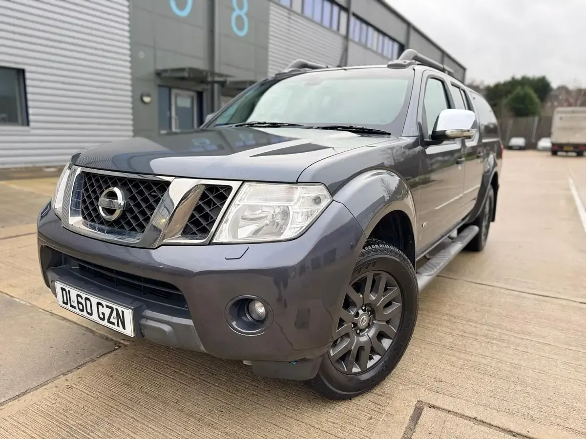 Used Nissan Navara 2011 Grey Pickup