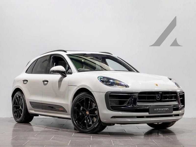 Grey Used 2023 Porsche Macan GTS SUV | £72,995 (Fair price) - Image 1/4