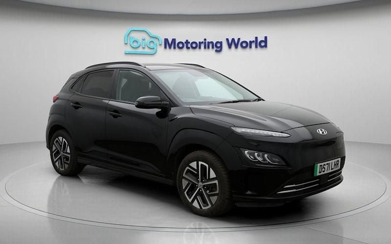 Black Used 2022 Hyundai Kona Premium SUV | £14,000 (Fair price) - Image 1/4