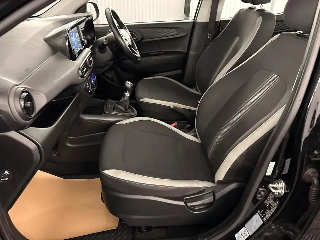 Used Hyundai i10 SE 2023 Black Hatchback