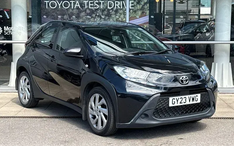 Used Toyota Aygo X PURE 72 HP (52 kW) 2025 SUV