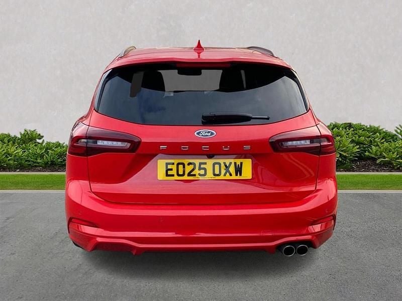 Used Ford Focus ST-Line 155 HP (114 kW) 2025 Red Estate