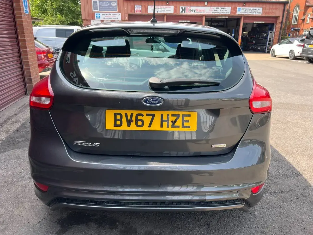 Used Ford Focus ST-Line 2017 Grey Hatchback